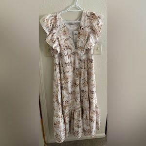 Abercrombie & Fitch • NWT White Flutter Sleeve Tiered Midi Dress  • Size L
